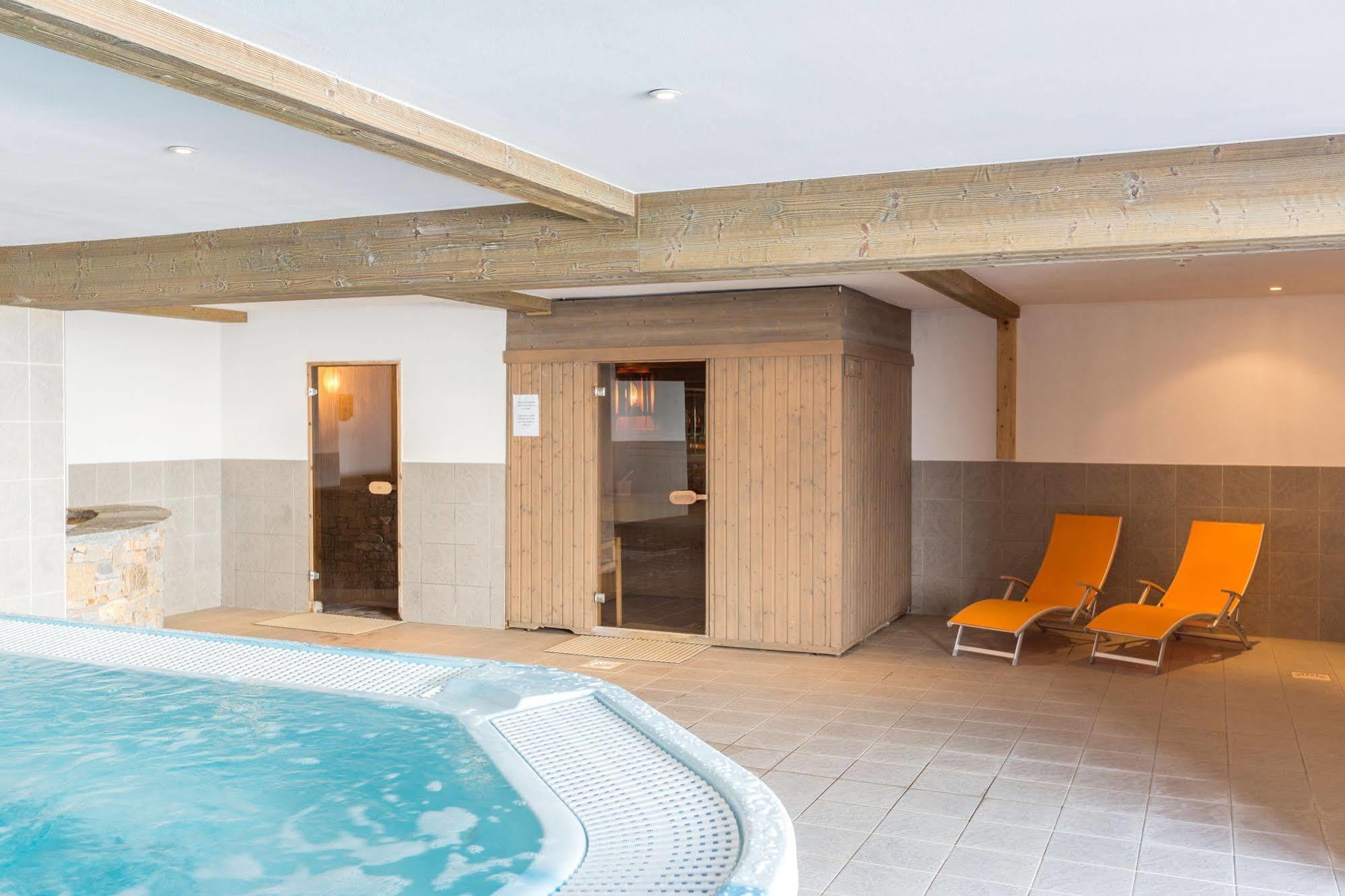 Madame Vacances Lodges Des Alpages La Plagne Exterior photo
